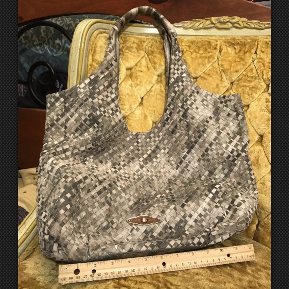 Elliott Lucca Gray Woven Hobo Bag - Picture 2 of 8